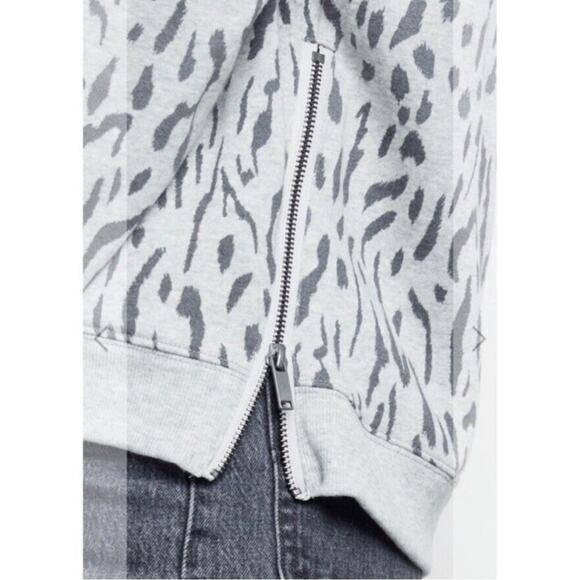 Rails Marlo Sweatshirt Grey Abstract Cheetah Print Exposed Zippers - Picture 3 of 8